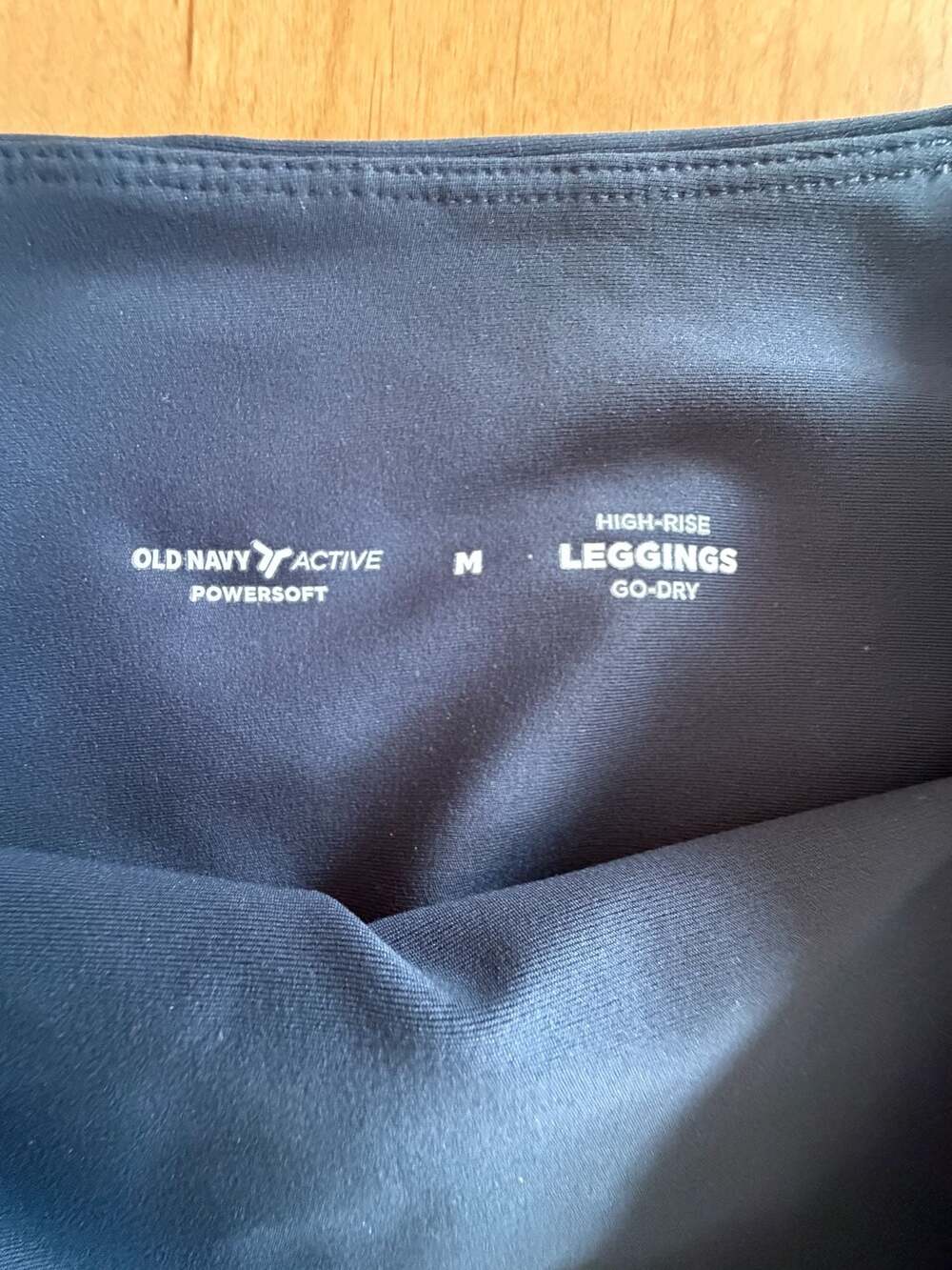 Old Navy Active Powersoft High-Rise Go-Dry Side-Pocket Leggings Med - Picture 3 of 7